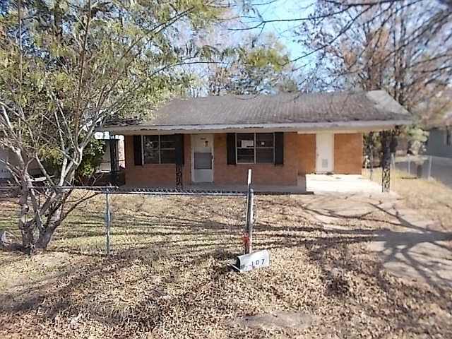 1st image of 107 College St
