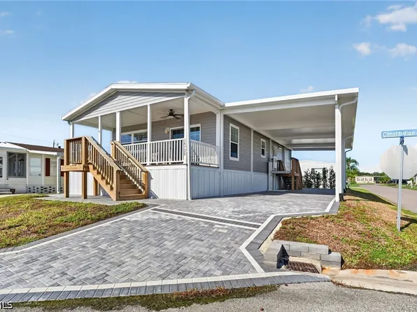 14729 Constitution Way, North Fort Myers, FL 33917