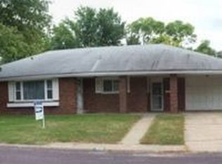 334 Matilda St, Pekin, IL 61554