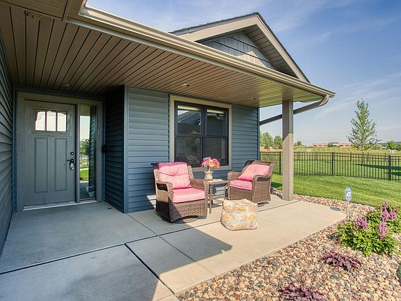 4th image of 2909 Elgin Ct