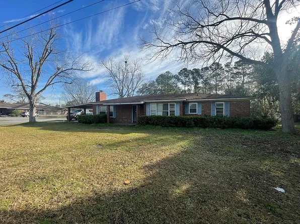 401 S College St, Sparks, GA 31647