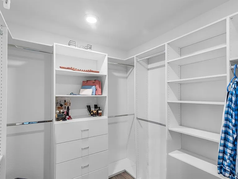 4583 Butterfly Ridge Dr — Photo 34