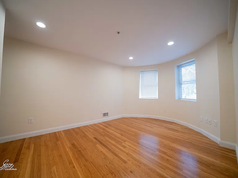 1801 Beacon St #2 — Photo 40