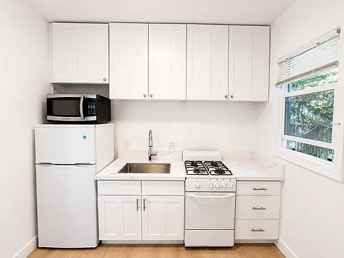 1827 Berkeley Way Photo 1