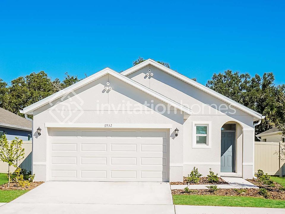 1st image of 7932 Majestic Palms Ct
