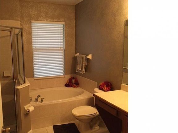 5th image of 541 Loxley Ct