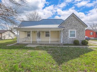 311 Floyd Rd, Orrick, MO 64077