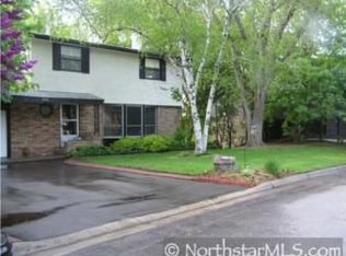 1218 Vista Dr, Burnsville, MN 55337