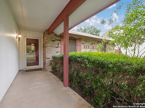 3rd image of 7847 Grass Hollow St