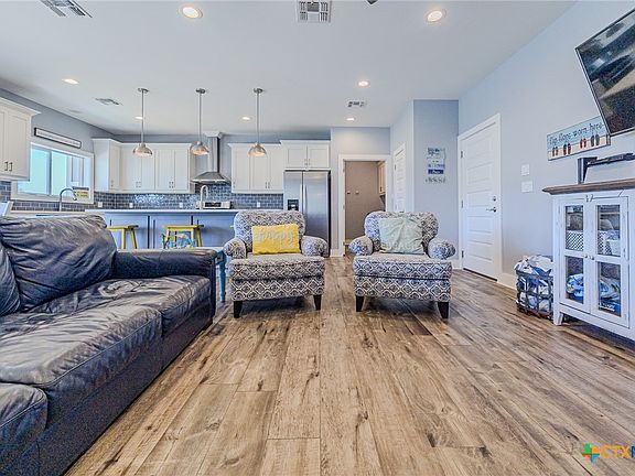 4th image of 14 Luau Ln