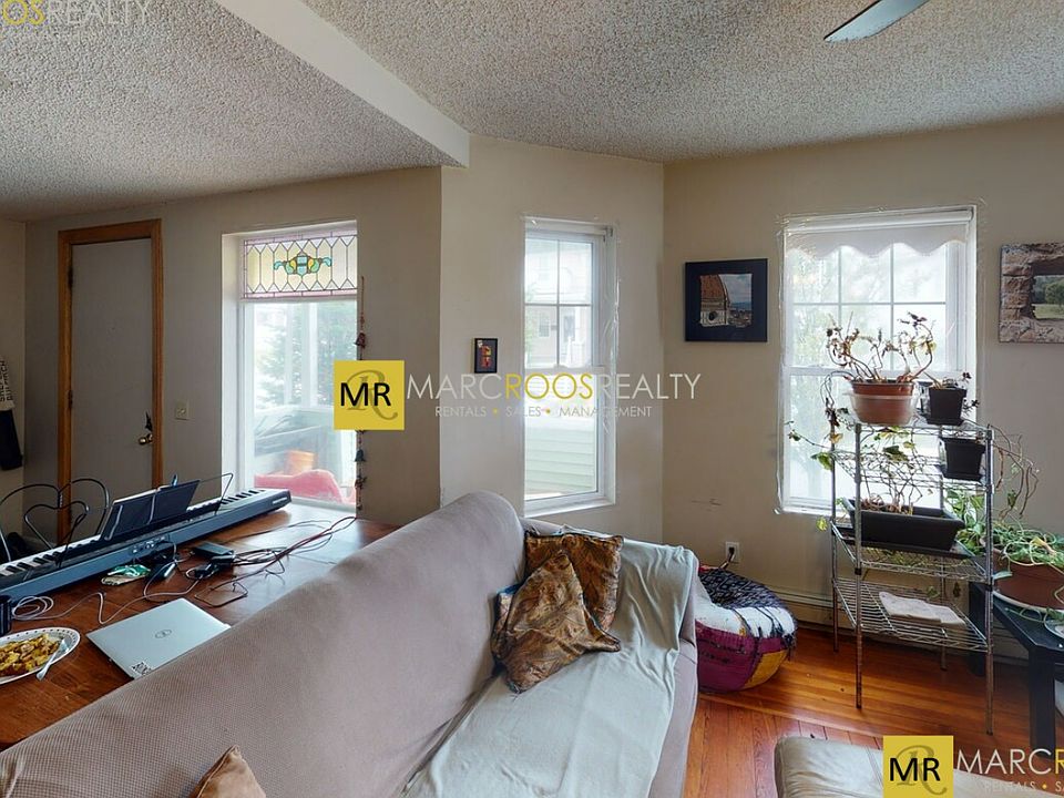 2nd image of 25 Princeton St #1