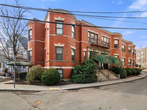 2nd image of 2 Colliston Rd APT 2B