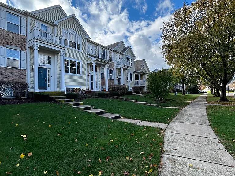 24427 John Adams Dr — Photo 33
