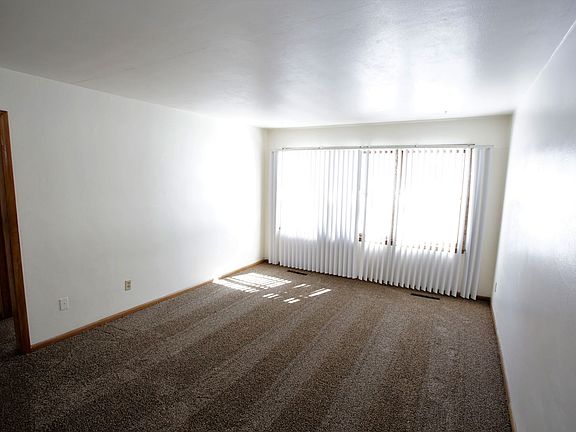 5th image of 2324 6th Ave N #3