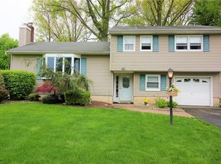233 Rues Ln, East Brunswick, NJ 08816