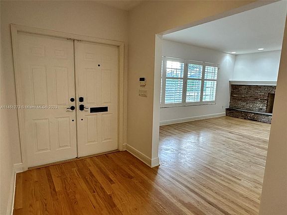 5th image of 7049 SW 66th Ave