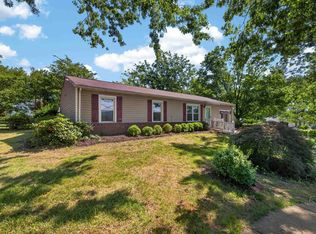 213 Oak St, Charlottesville, VA 22902