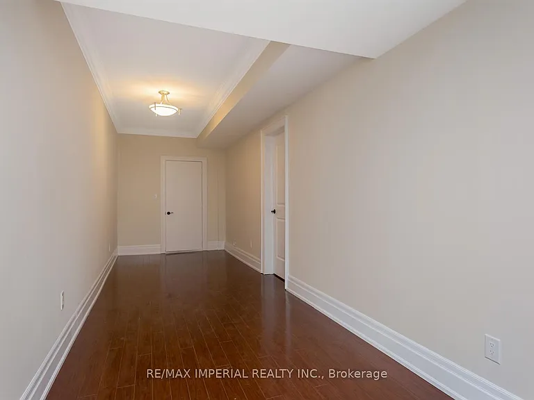 3568 Joan Dr — Photo 32