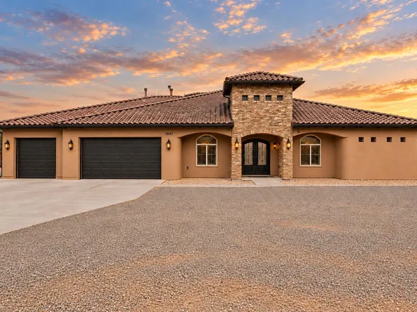 1202 Gabaldon Rd NW, Albuquerque, NM 87104