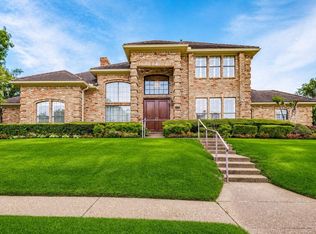 1306 Travis Cir N, Irving, TX 75038