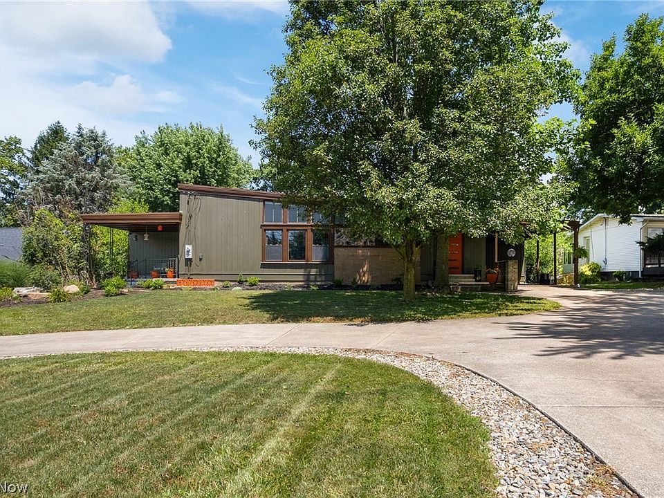 1st image of 6079 Fulton Dr NW