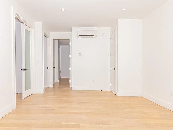 5th image of 246 Johnson Ave #2A