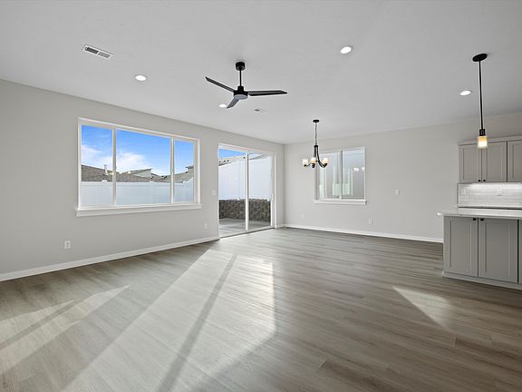 4th image of 1396 S 50th Ave