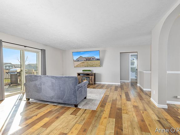 5th image of 4255 Cloverfield Ct