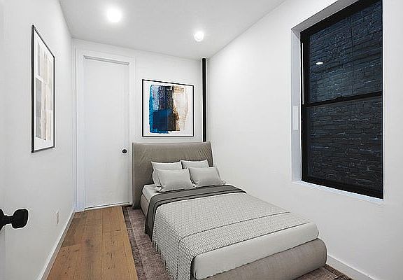 4th image of 33 Henry St APT 18