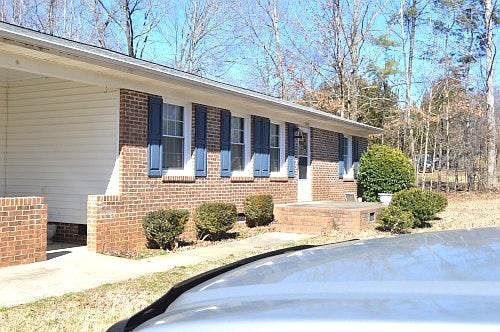 2 BR BRICK RANCH