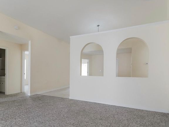 2nd image of 4850 Flamingo Ct
