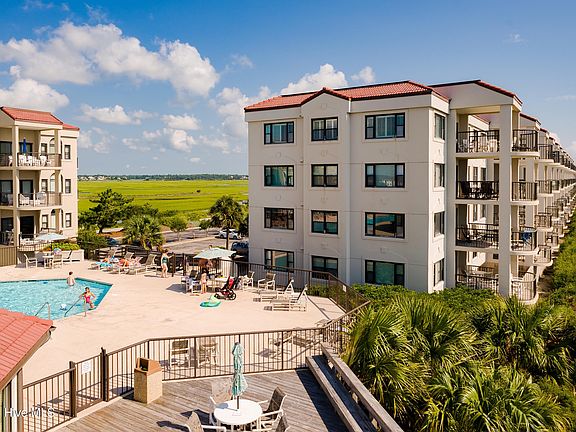 4th image of 2400 N Lumina Avenue Unit 2206