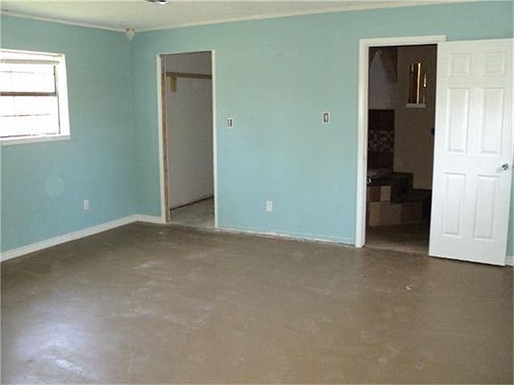 5th image of 2341 2nd Ave N