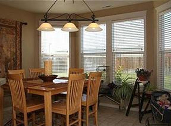 3rd image of 1421 S Millstream Ct