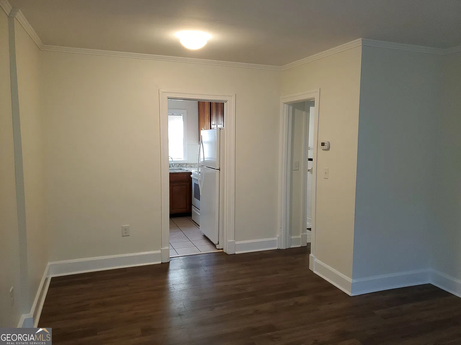 2 bed, 1.0 bath, $895 — Photo 3