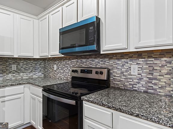 5th image of 127 Seabreeze Ct