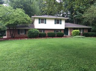 5515 Rahke Rd, Indianapolis, IN 46217