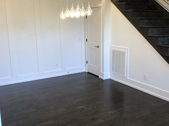 4th image of 1708 15th Ave S #A