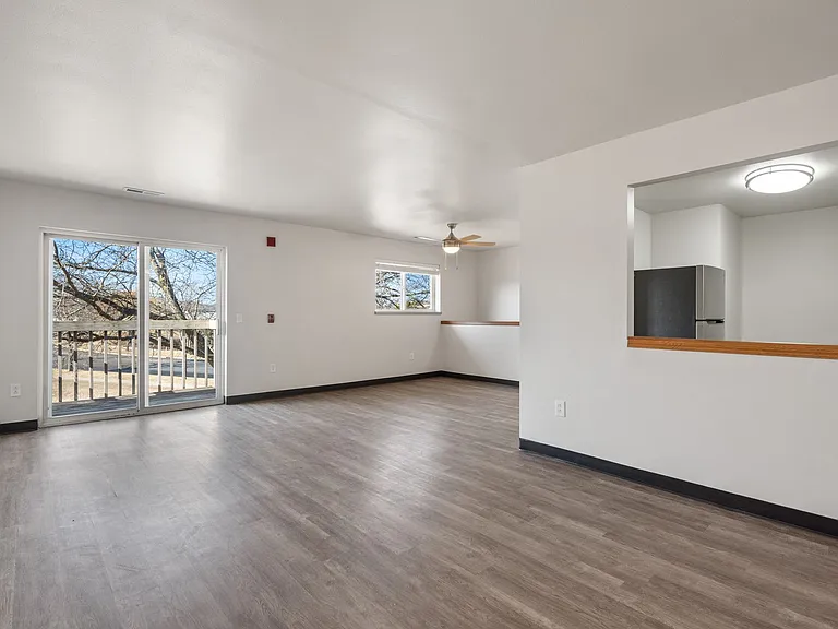 1801 Jackson St — Photo 3