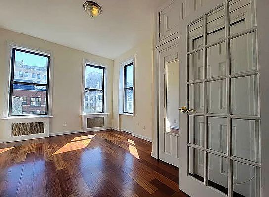 4th image of 274 W 19th St #6Z