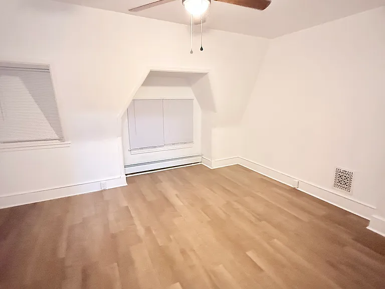 1220 Spruce St #5 — Photo 17