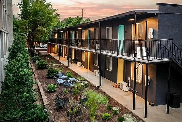 Edgewood Mews — Photo 2