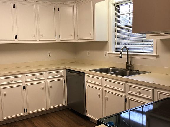 Kitchen Stainless steel appliances