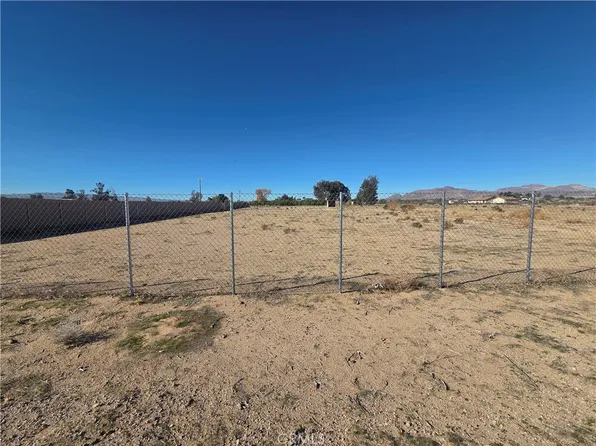 43070 Duntroon St, Newberry Springs, CA 92365