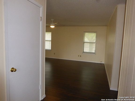 3rd image of 11002 Gaylord Dr