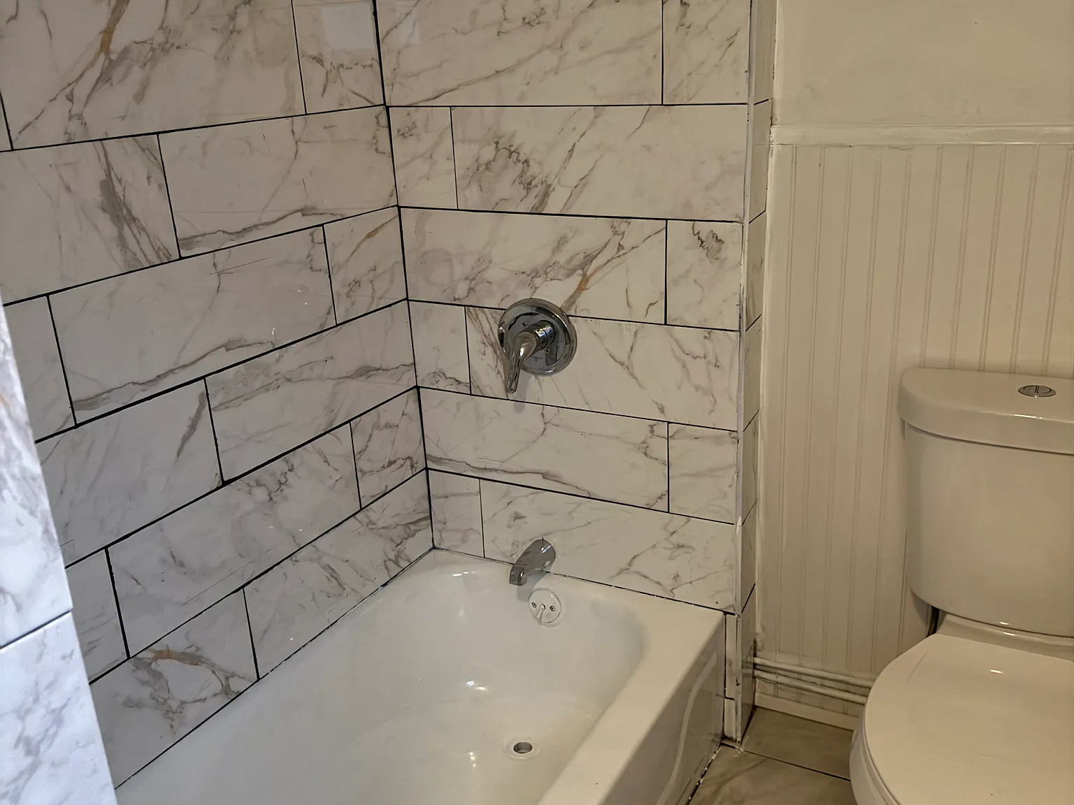 3 bed, 1064 sqft, $2,100 — Photo 1