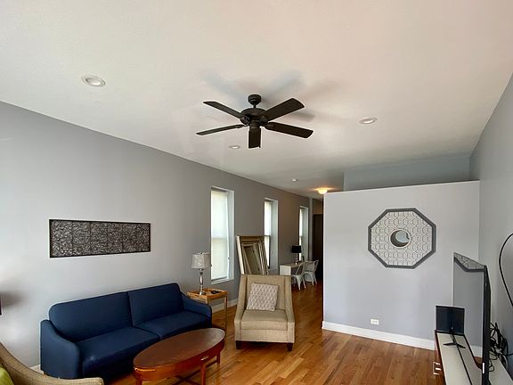 2nd image of 113 S Paulina St #1