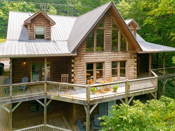 1876 El Miner Dr, Mars Hill, NC 28754