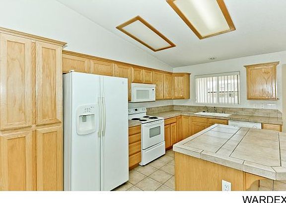 5th image of 3800 Chesapeake Blvd