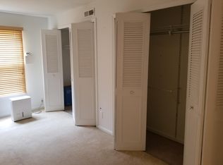 5976 Westchester Park Dr UNIT T, College Park, MD 20740